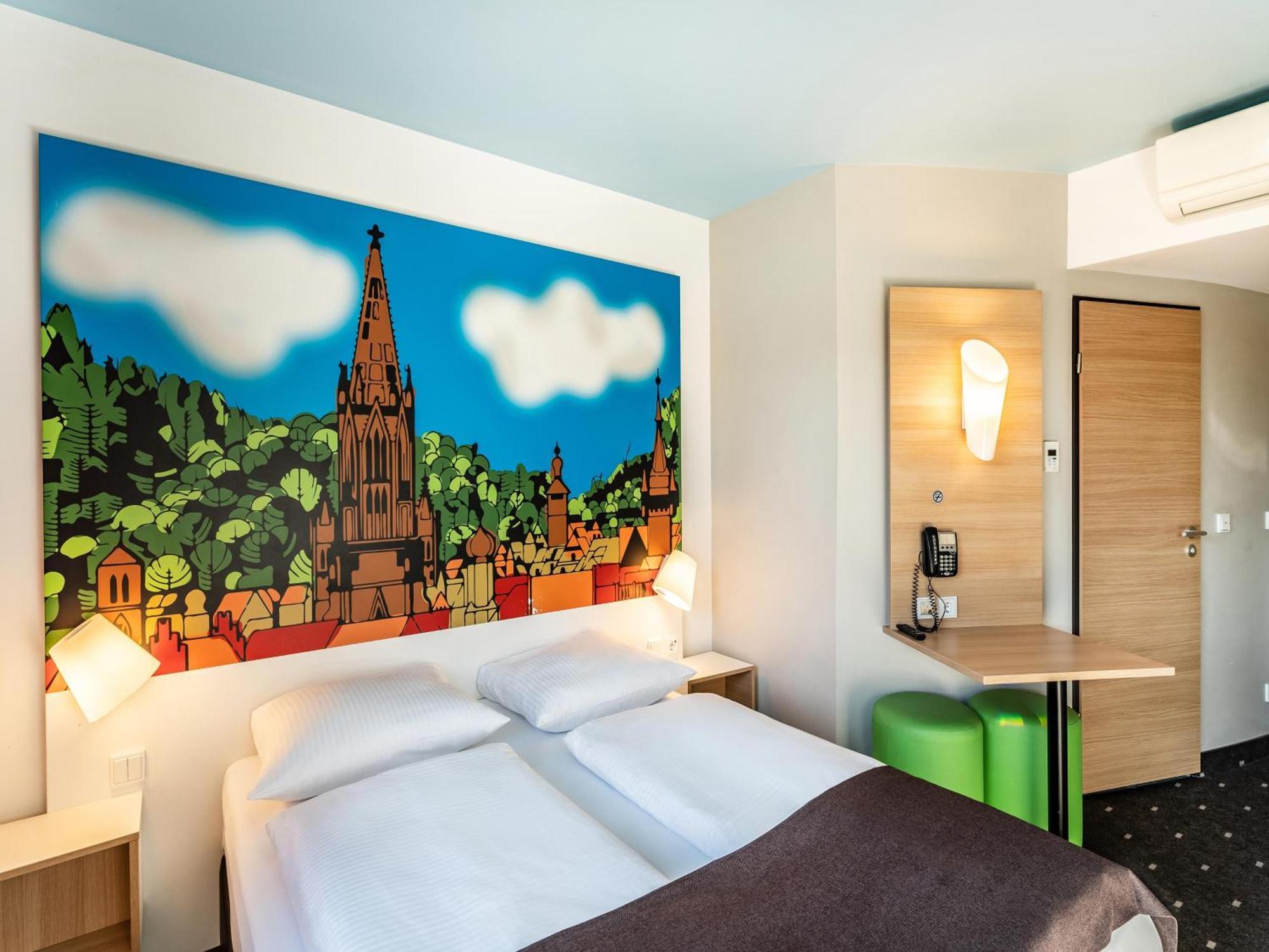 B&B Hotel Freiburg-Sued Exteriör bild