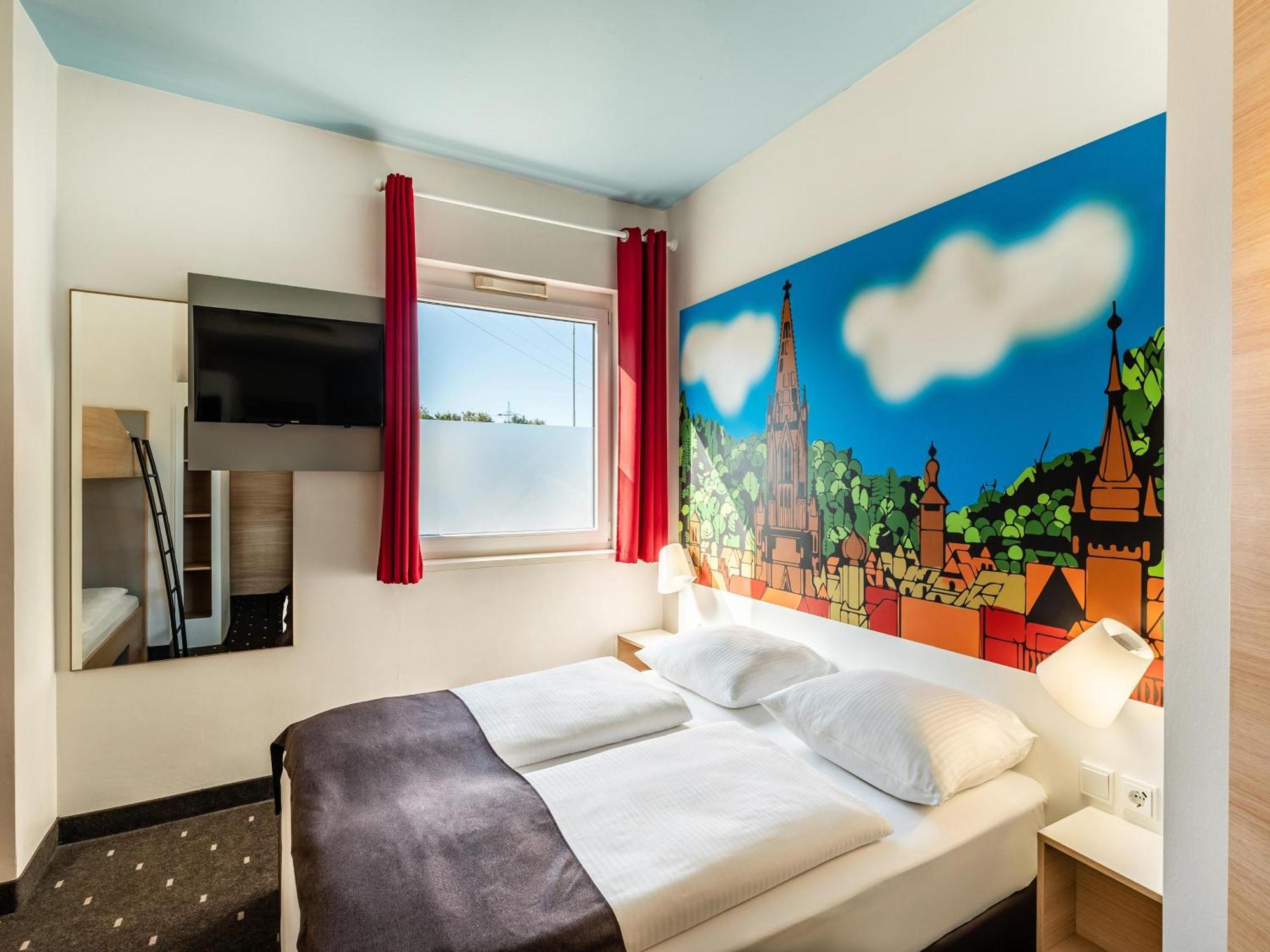 B&B Hotel Freiburg-Sued Exteriör bild