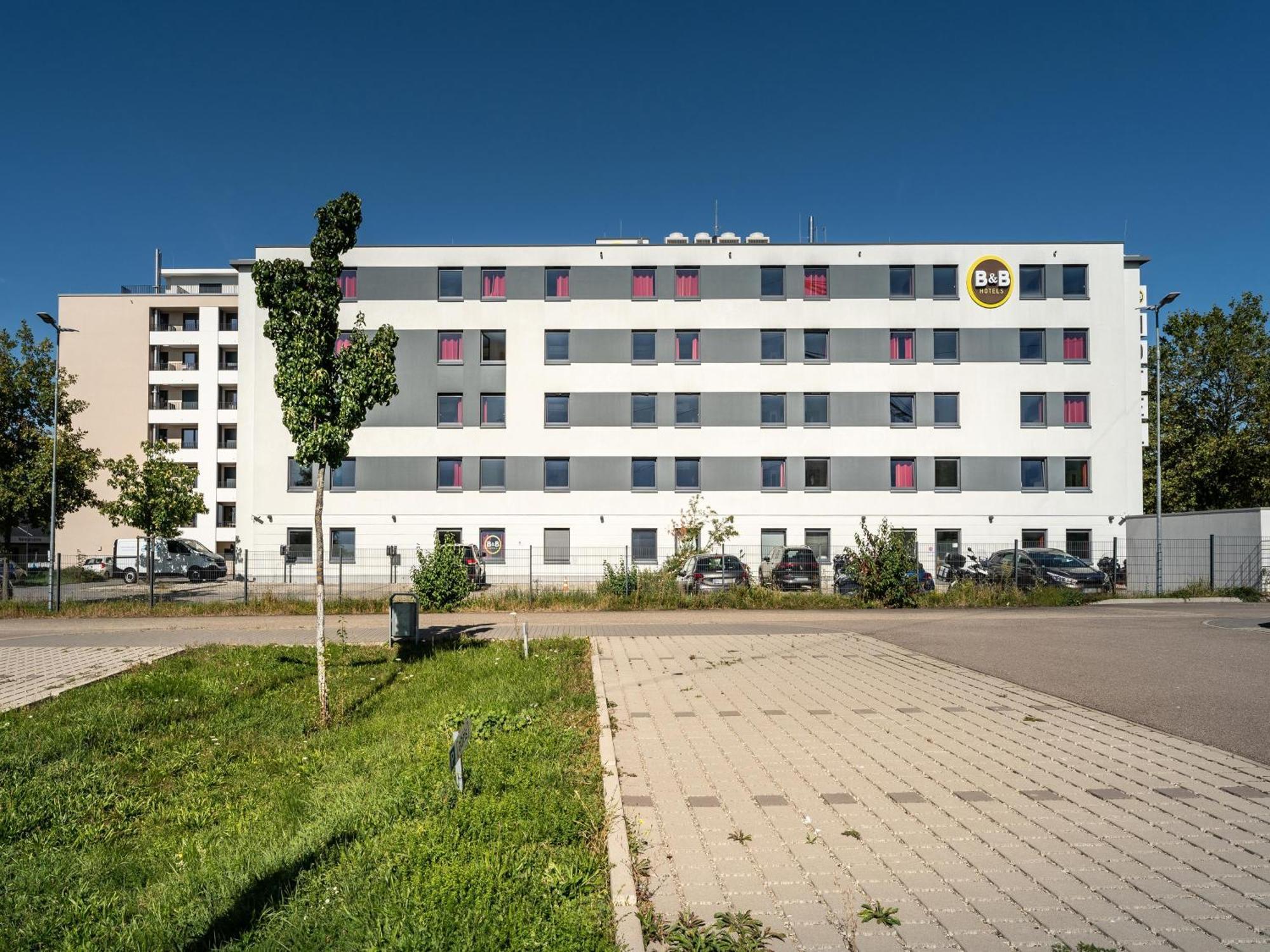B&B Hotel Freiburg-Sued Exteriör bild