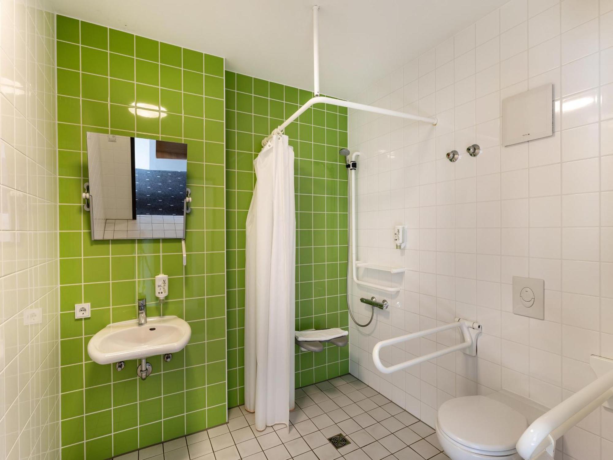 B&B Hotel Freiburg-Sued Exteriör bild