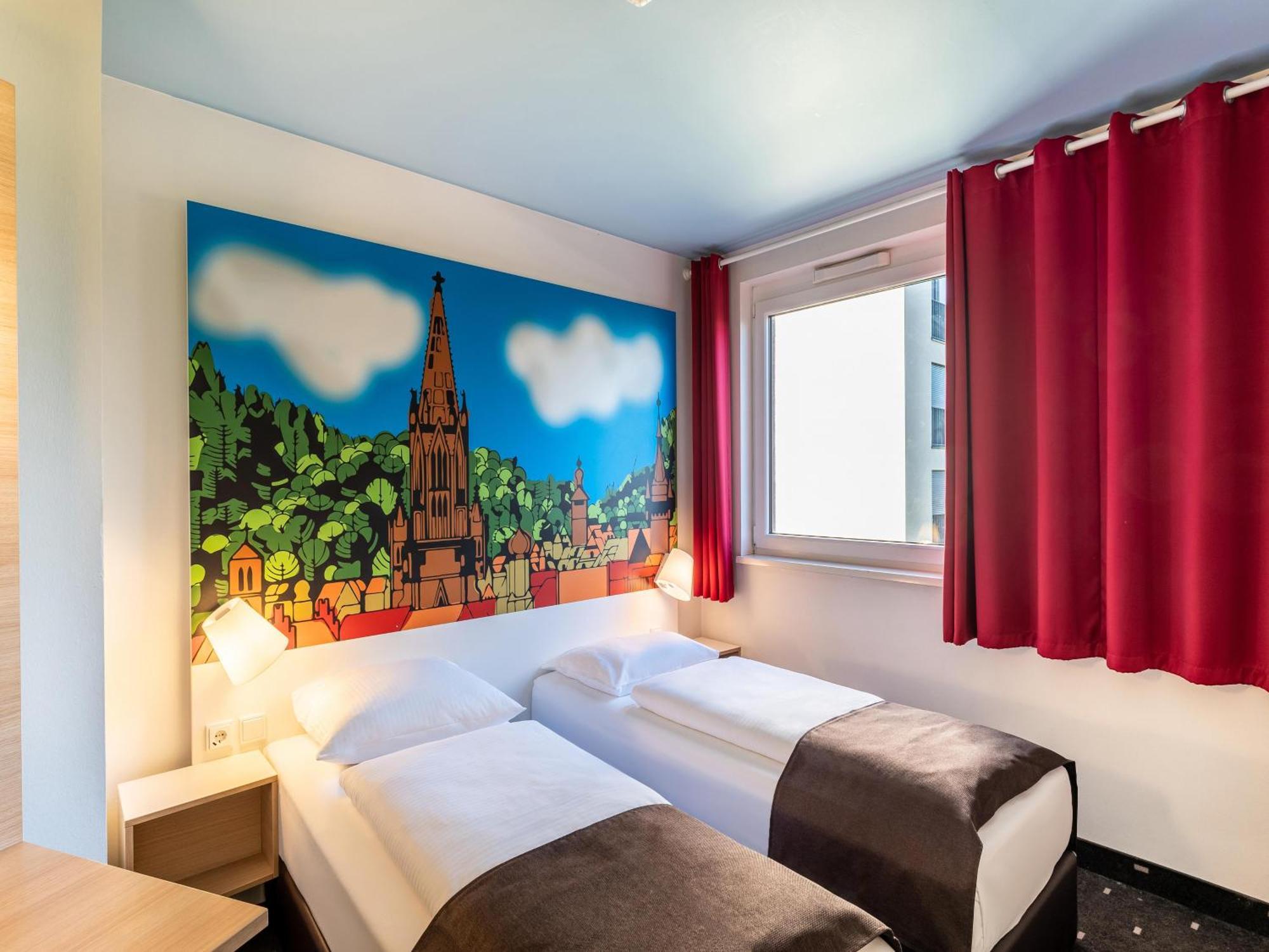 B&B Hotel Freiburg-Sued Exteriör bild