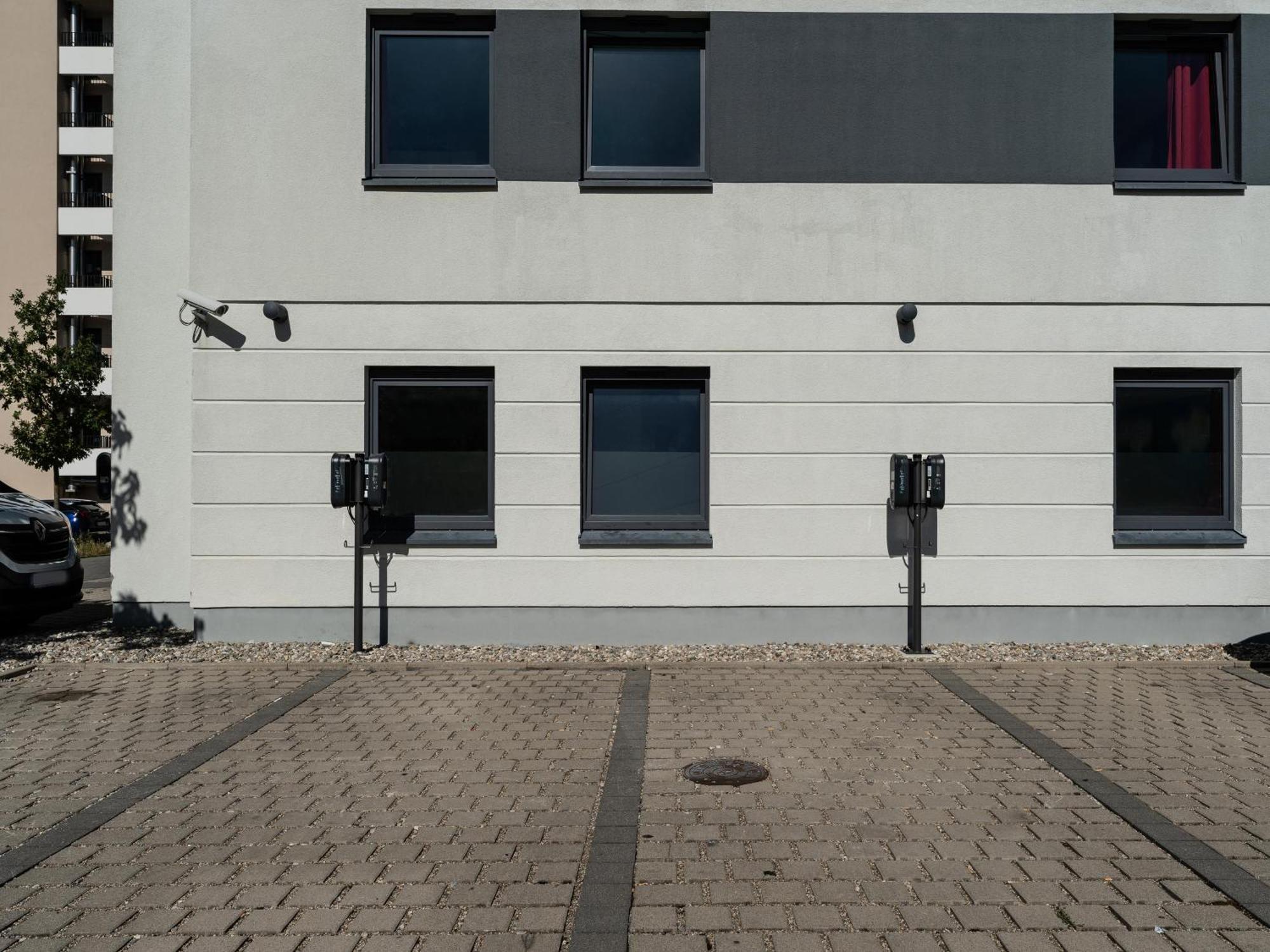 B&B Hotel Freiburg-Sued Exteriör bild
